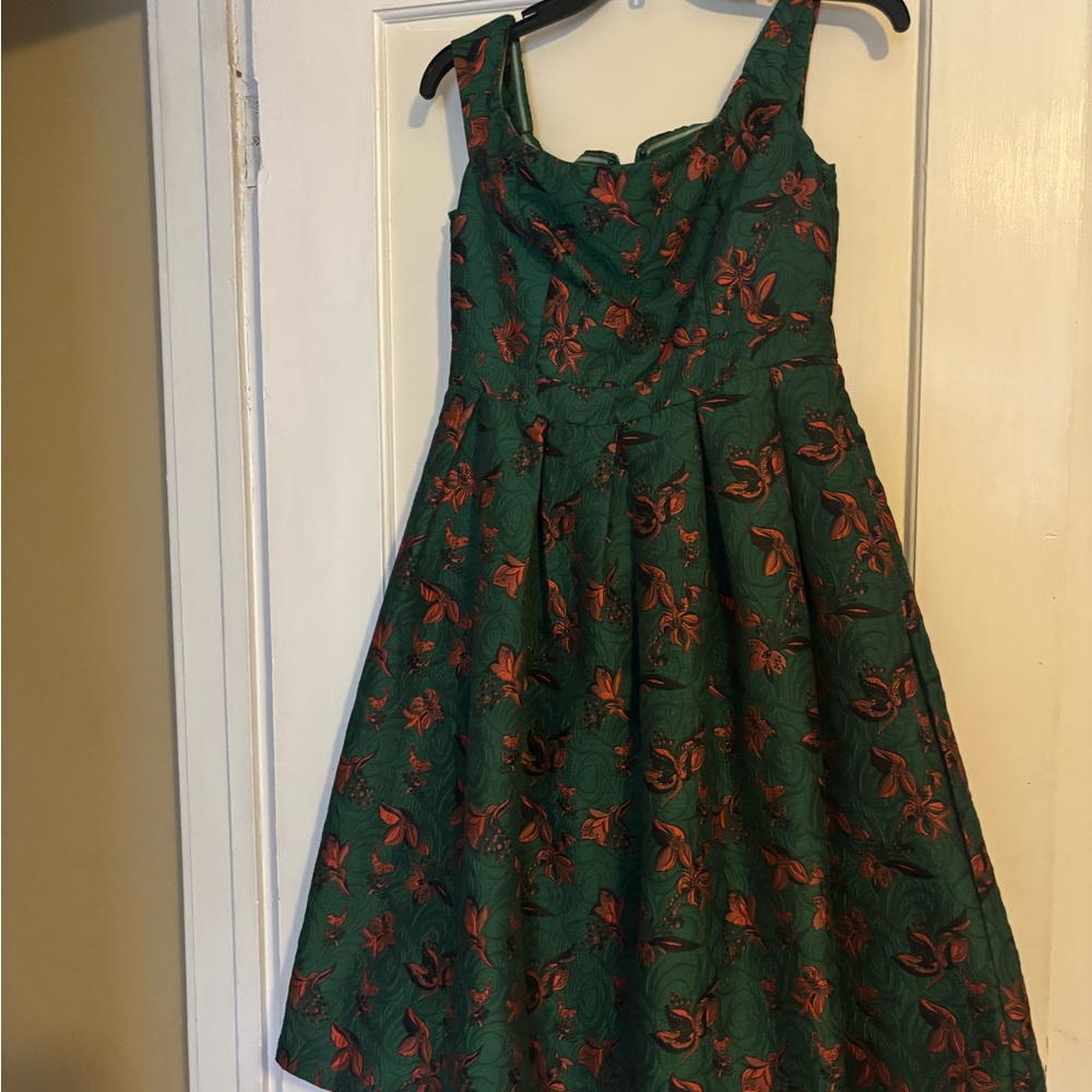 Floral Green and Red Brocade Dress - Picture 5 of 9